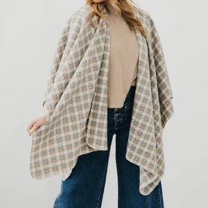 NEW HOUNDSTOOTH SHAWL